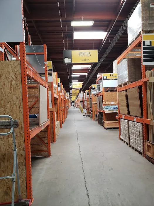 CONTRACTORS' WAREHOUSE Picture 5