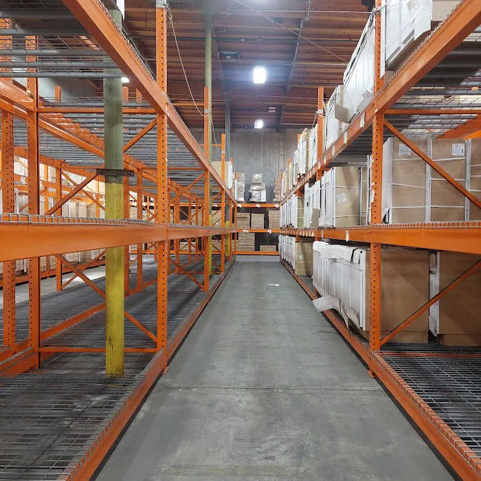 CONTRACTORS' WAREHOUSE Picture 8