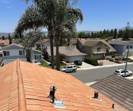 Suni Roofing INC