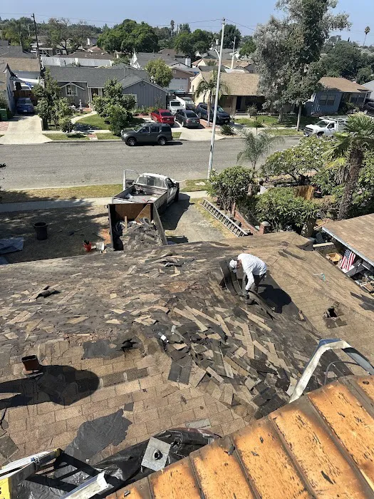 Spike's Roofing Picture 1