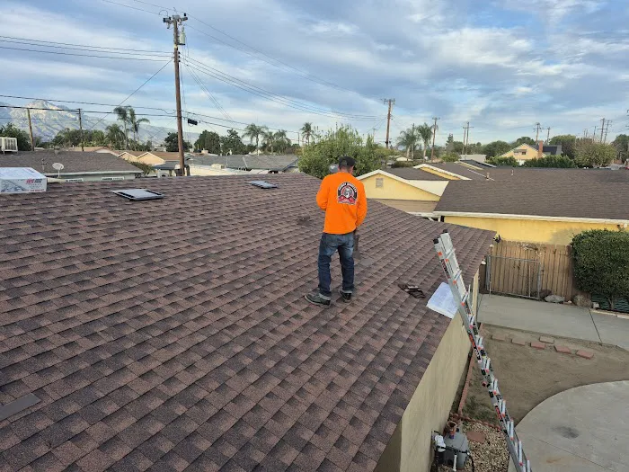 Spike's Roofing Picture 2