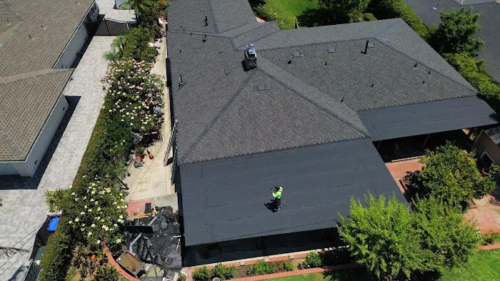 Munoz Roof and Roof Removal Picture 1