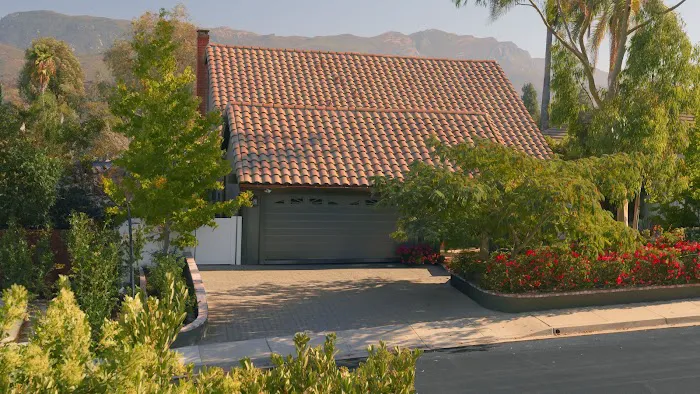 August Roofing & Solar Picture 1
