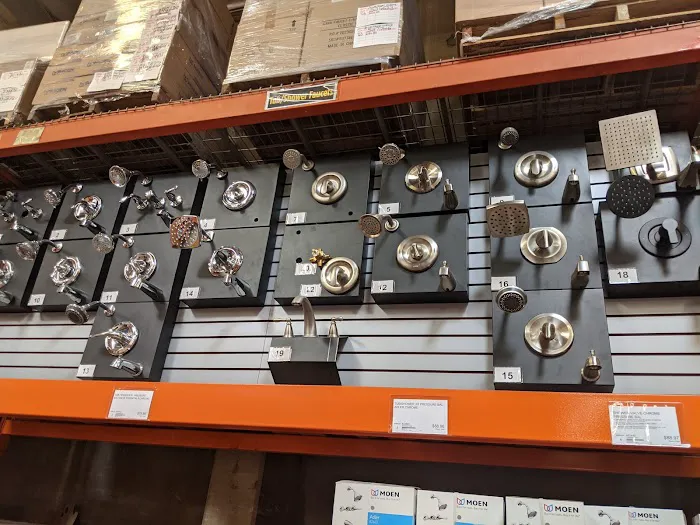 Contractors' Warehouse Picture 1