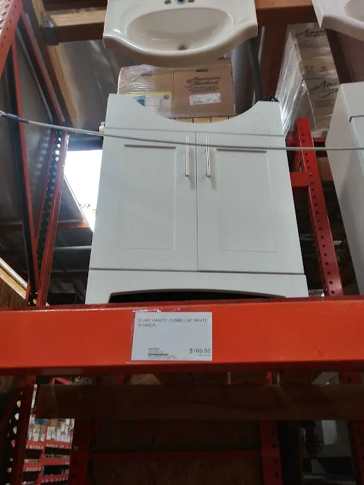Contractors' Warehouse Picture 6