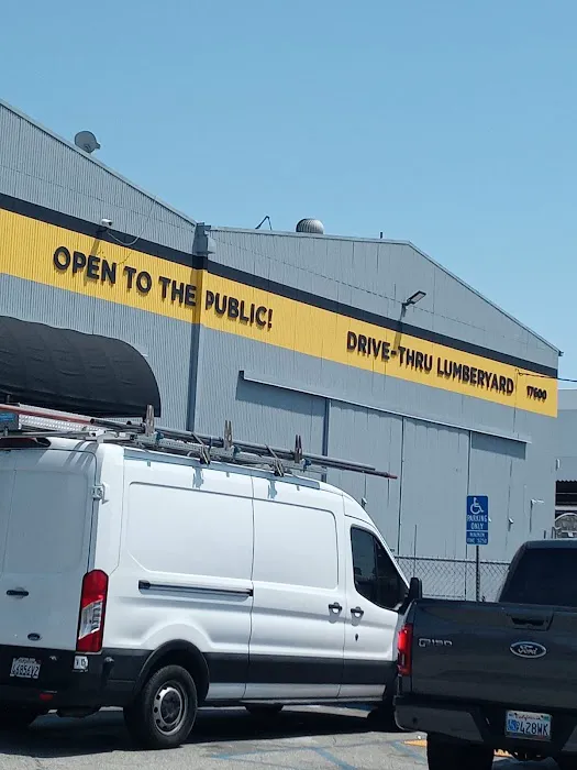 CONTRACTORS' WAREHOUSE Picture 4