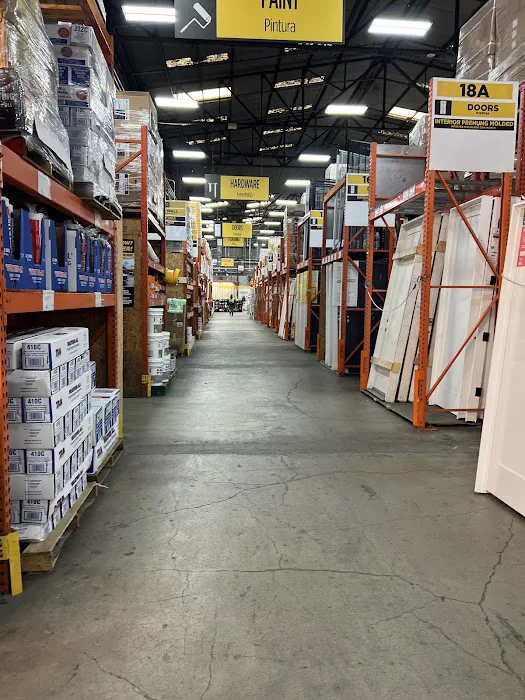 CONTRACTORS' WAREHOUSE Picture 9