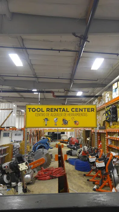 CONTRACTORS' WAREHOUSE Picture 4