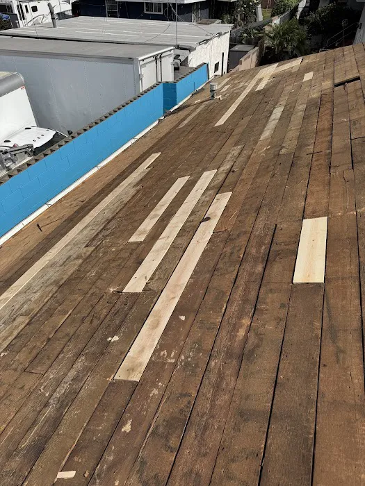ez roofing Picture 1