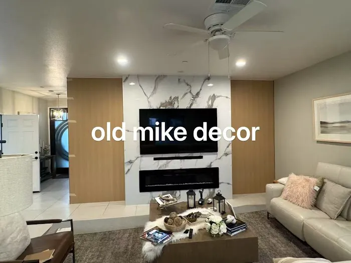 Old Mike Decor Picture 3