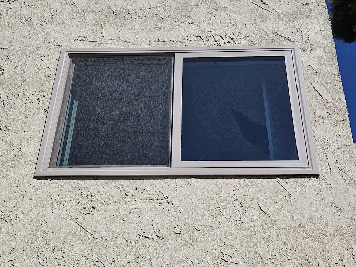 Flores Windows Picture 1