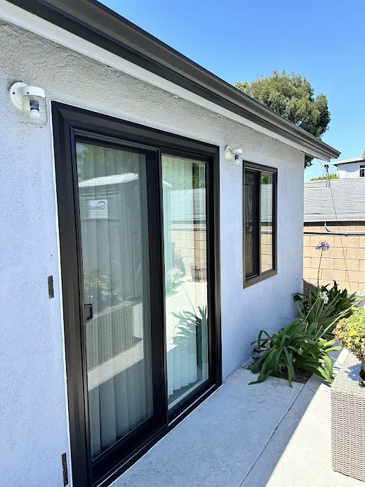 Flores Windows Picture 3