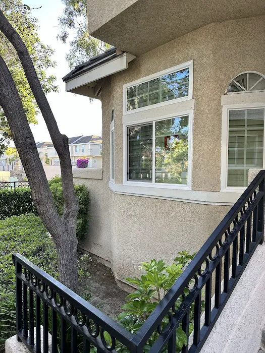 Flores Windows Picture 4