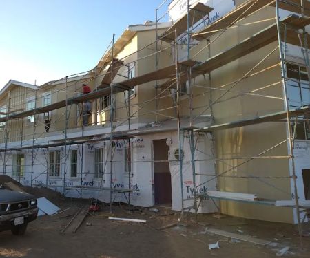 Recinos Siding & Decking