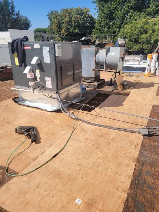 Roofing Hands Renovations inc Picture 3