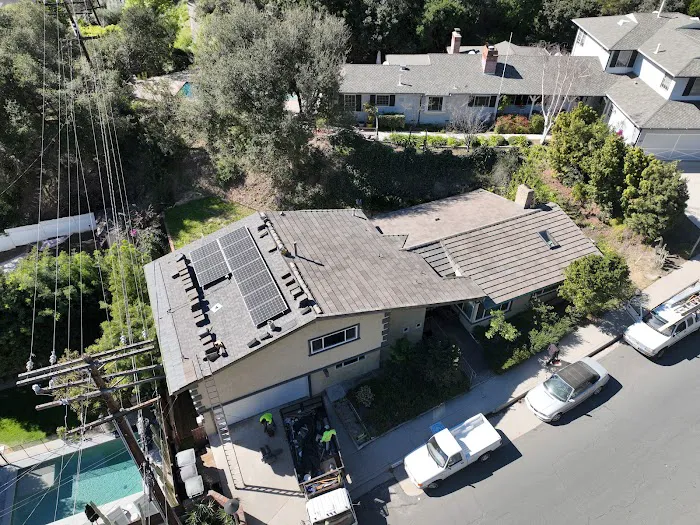 ANR Roofing Picture 1