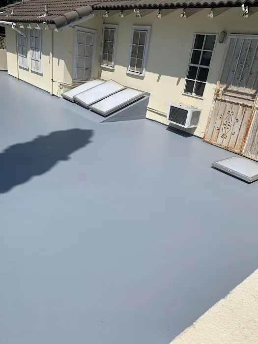 Johnny Roofing Crew Picture 2