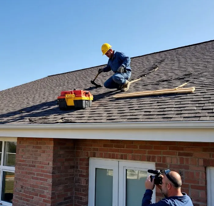 Roofers Crew Pasadena & Alta Picture 3