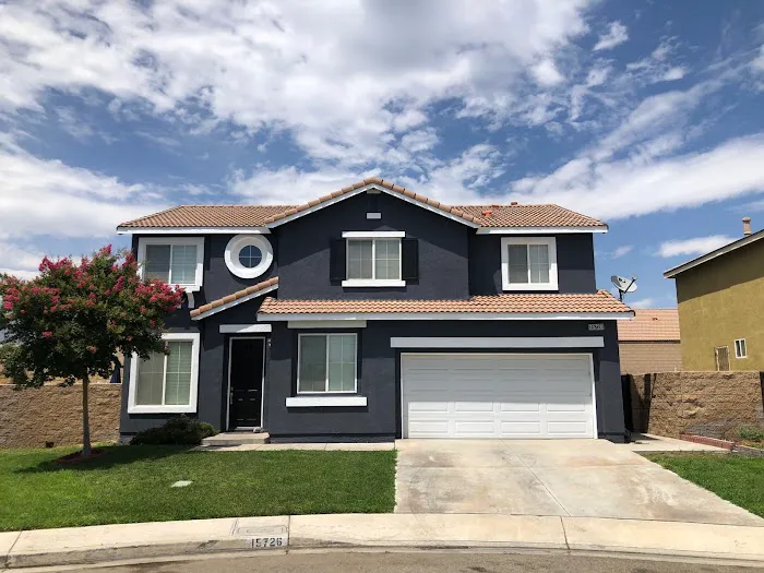 Build And Decor Construction Picture 2