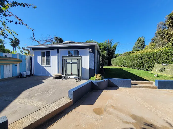 Build And Decor Construction Picture 7