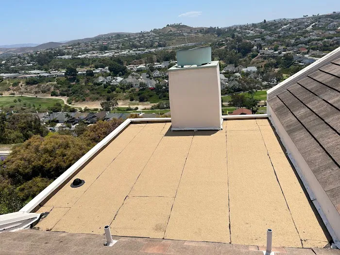 Over & Above Roofing LLC Picture 1
