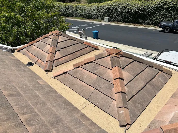 Over & Above Roofing LLC Picture 6