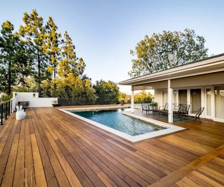 MG Construction & Decks