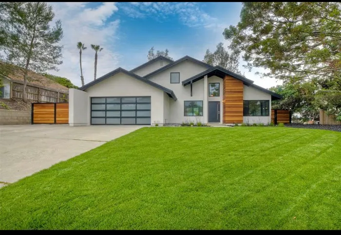 Custom Design Construction Picture 2