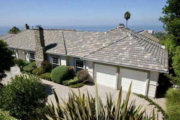 Protecta Roofing Inc. Picture 3