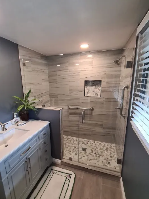 Modern Home Remodeling - General Contractor Picture 1