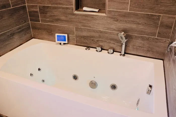 SS Building Picture 10