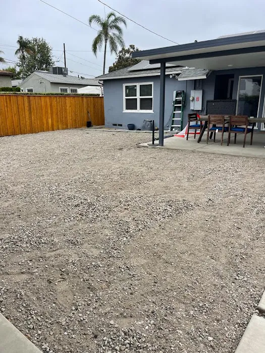 Solid Green Construction Picture 2