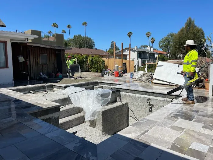 Solid Green Construction Picture 4