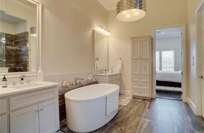 Oasis Renovation & New Construction Picture 6