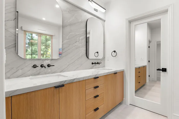 RL Remodeling Picture 9