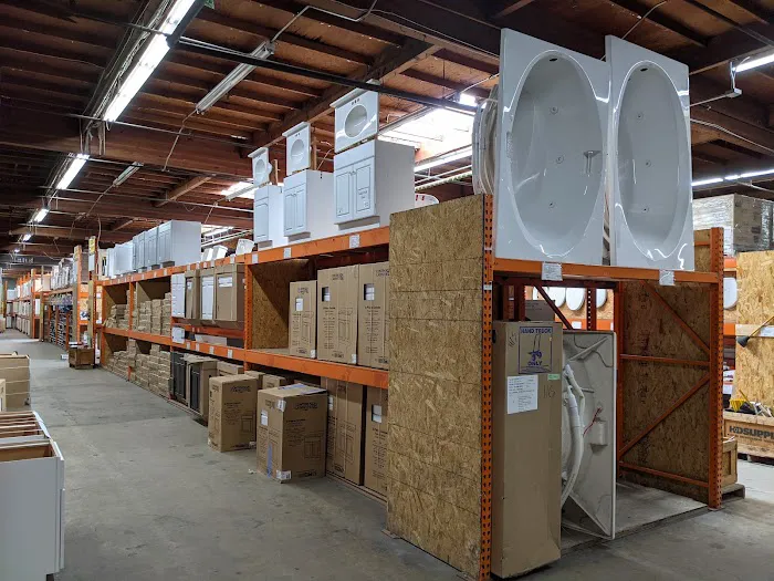 CONTRACTORS' WAREHOUSE Picture 8