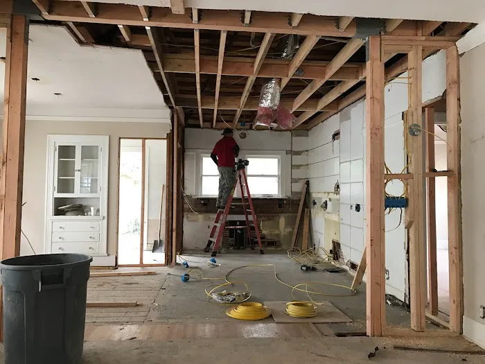 Four Seasons Builders Picture 3