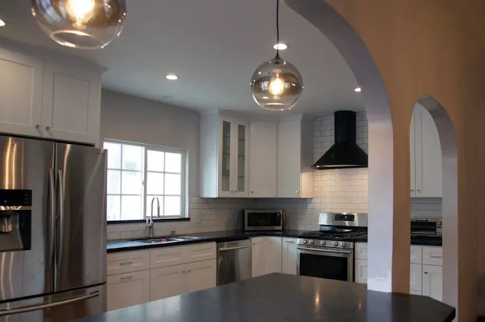 Four Seasons Builders Picture 5