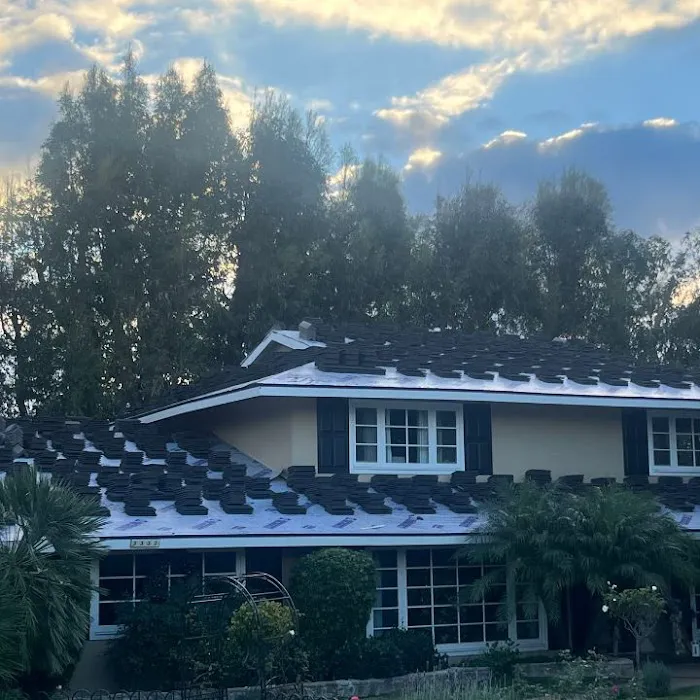 Gentle Giant Roofing Picture 6
