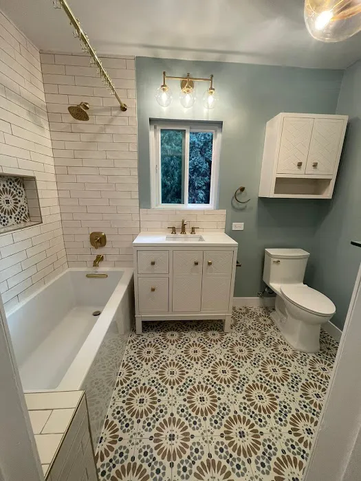 D & L Builders Picture 9