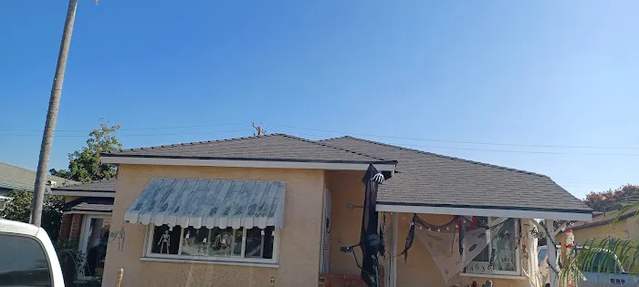 Universal Roofing & Construction Inc. Picture 7
