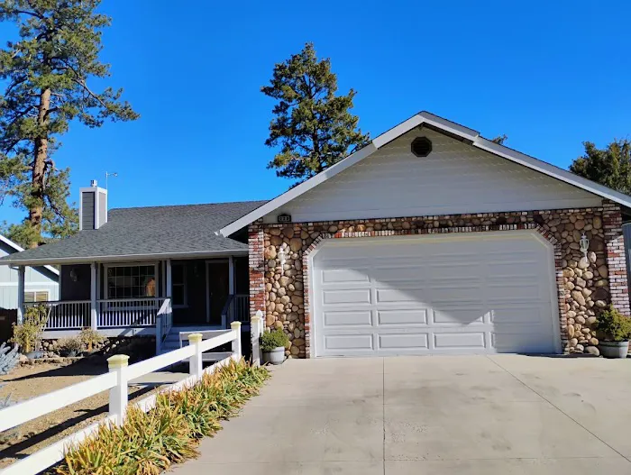 Marlow Painting Picture 1