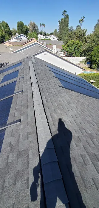 Expert Roofing and Gutters. Picture 4