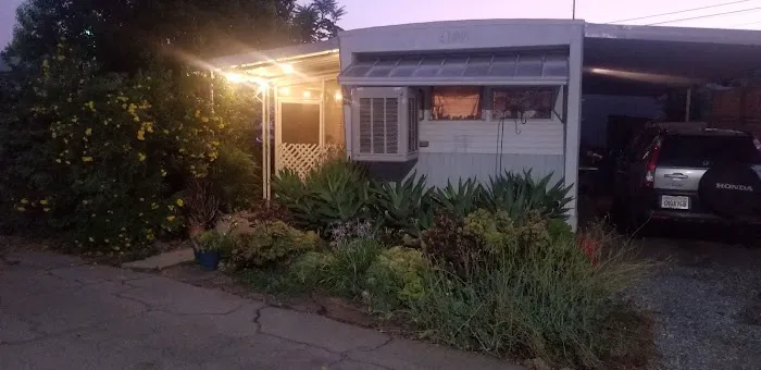 Chuck's Mobile Home Services Picture 1