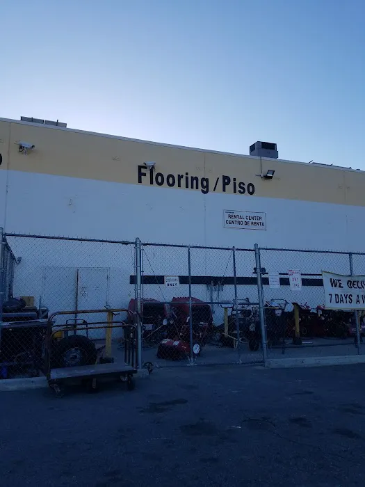 CONTRACTORS' WAREHOUSE Picture 1