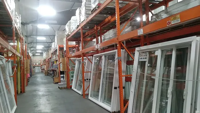 CONTRACTORS' WAREHOUSE Picture 7