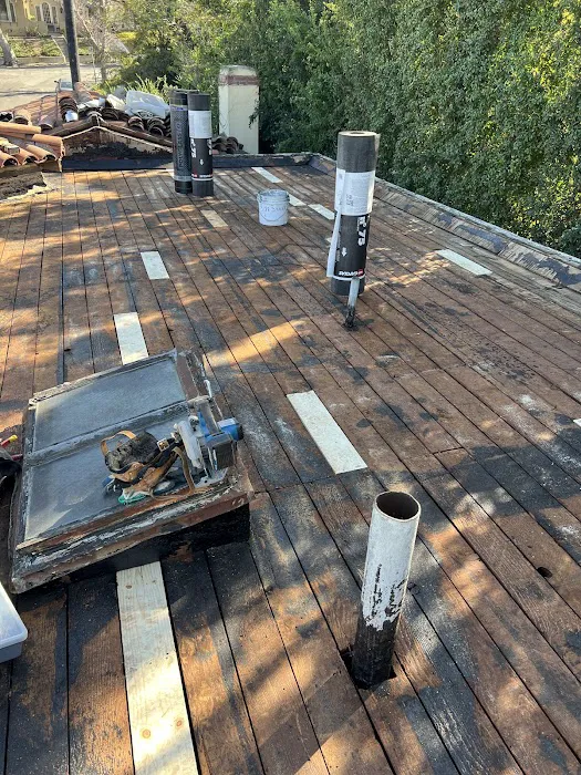 JMT ROOFING INC Picture 10