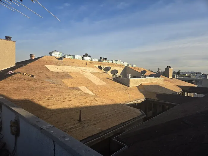 Luis Roofing Services Picture 1