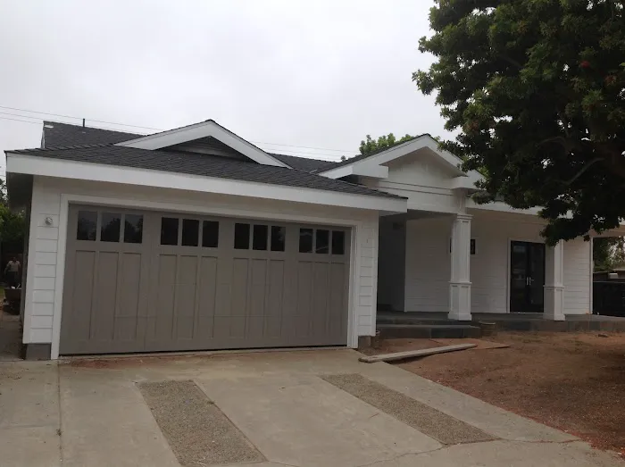 Home Top Construction & Design Picture 1
