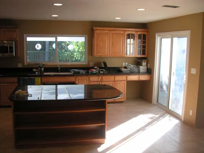 Home Top Construction & Design Picture 3